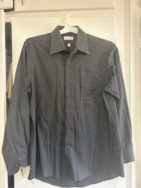 Van Heusen Men's Black Long-Sleeve Dress Shirt
